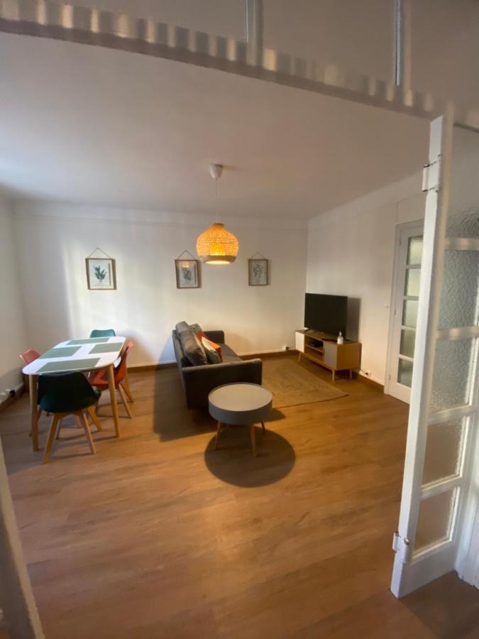 Gite En Rdc 72M2 - 2 Chbres - Box Velos - Parking Bourg-Saint-Andéol Kültér fotó